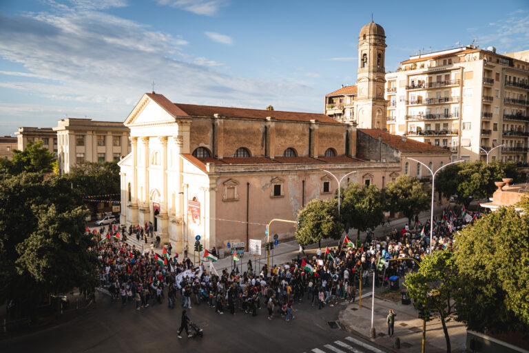 Repùblica: «Attacco al diritto di manifestare, vicinanza a chi lotta per la Palestina»